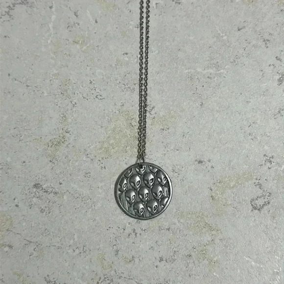 Look At Me Silver Alien Necklace - Picture 4 of 11
